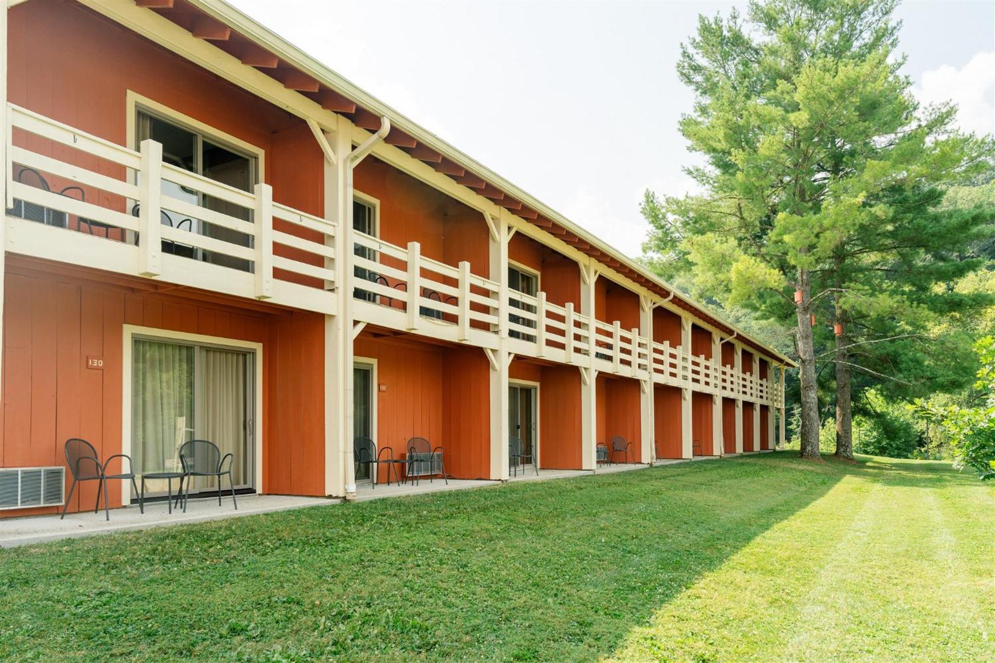 נאשוויל Brown County Inn מראה חיצוני תמונה